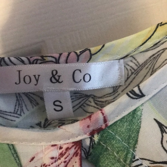 NWT Joy & Co. off white green cold shoulder dress - Picture 6 of 7